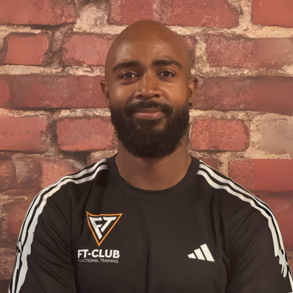 Donavan Valpoort  - Coach  / Personal trainer 